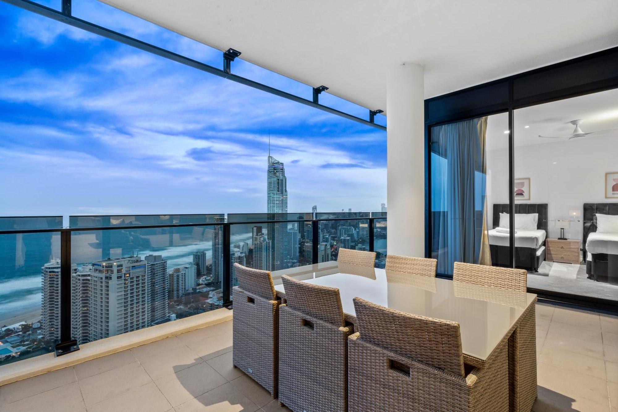 Circle On Cavill - Self Contained & Privately Managed Apartments - Wow Stay 黄金海岸 外观 照片