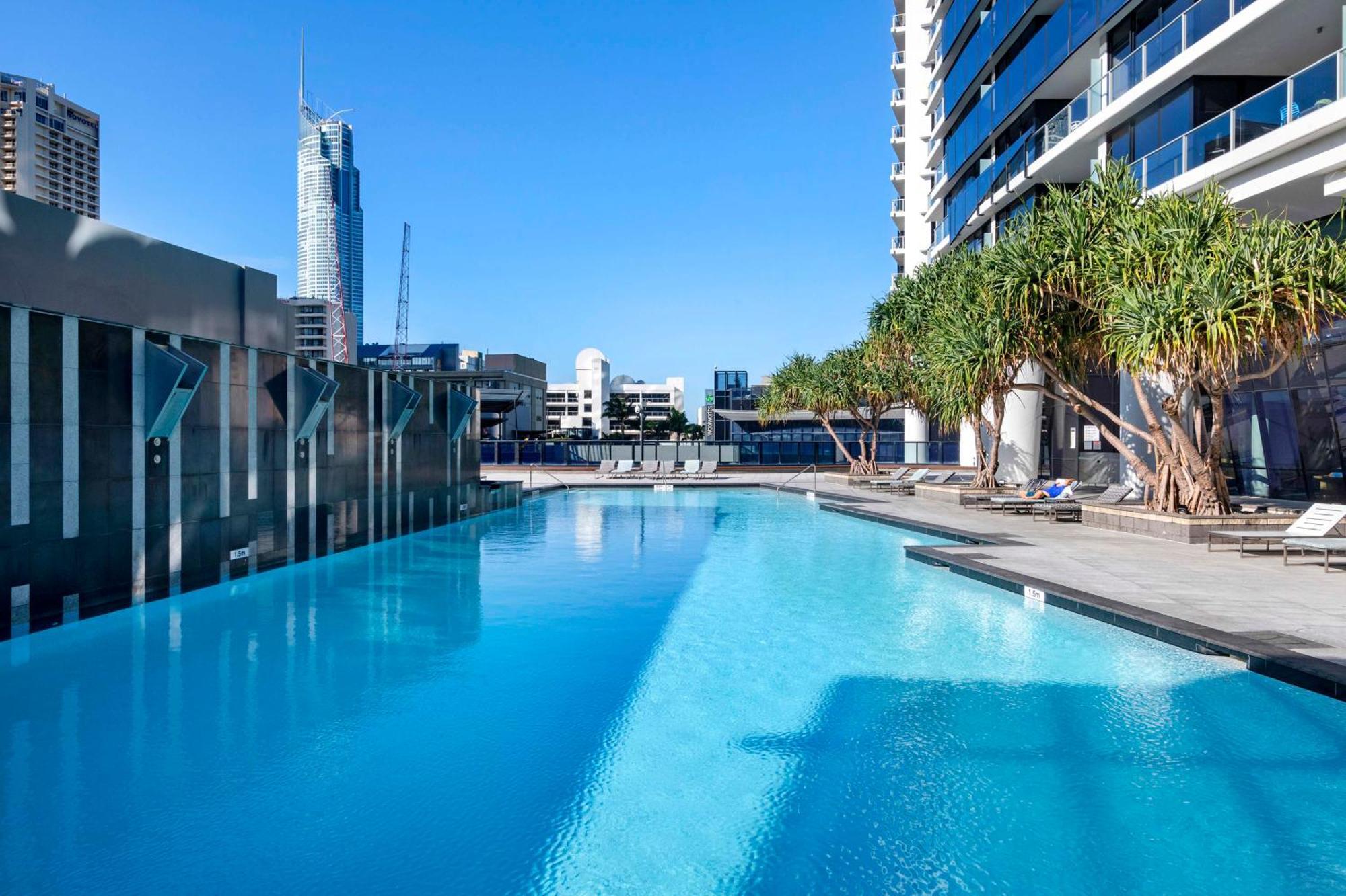 Circle On Cavill - Self Contained & Privately Managed Apartments - Wow Stay 黄金海岸 外观 照片